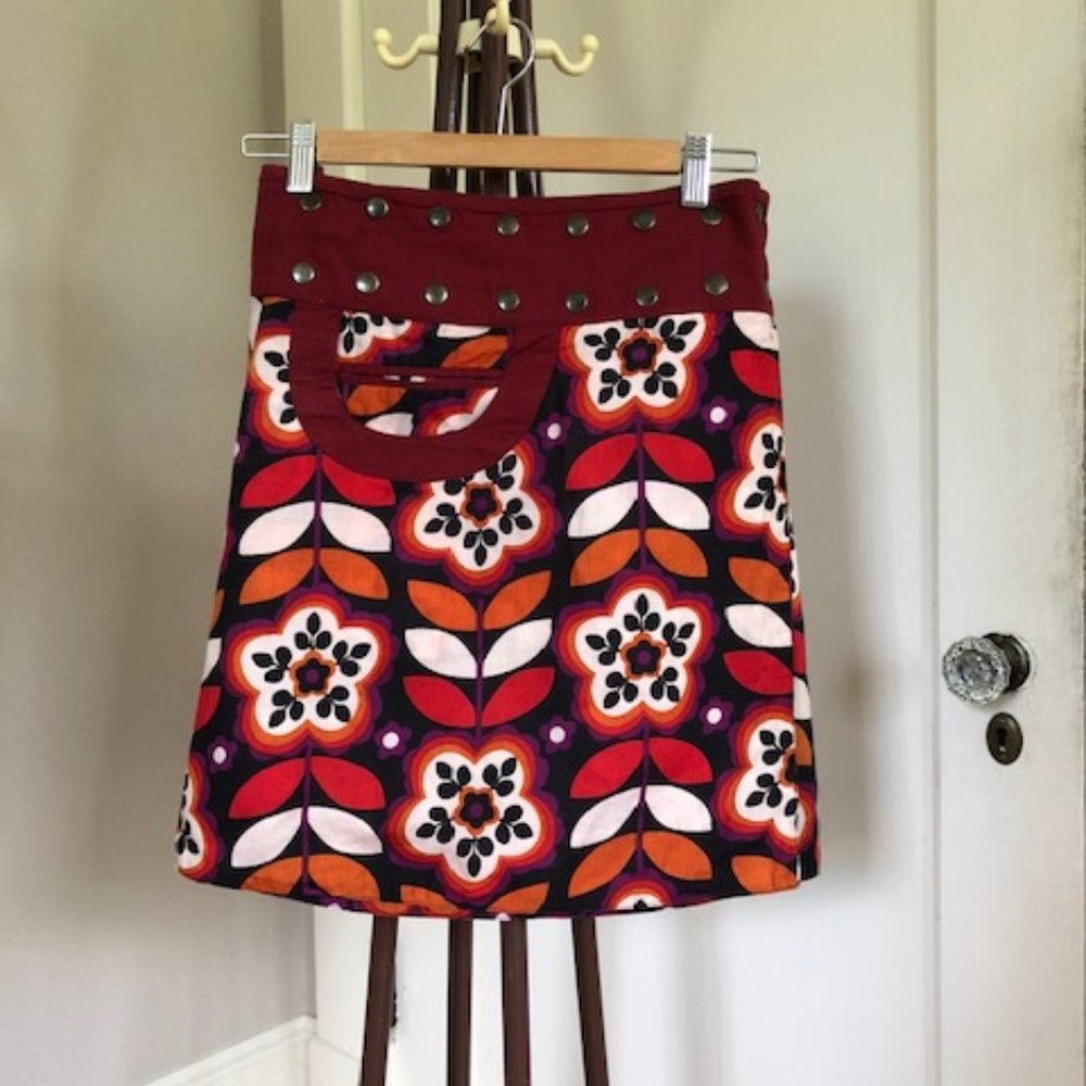 Mod reversible snap skirt